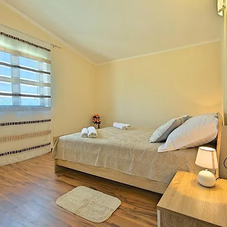 Casa Ana Tripari Sveti Ivan (Istria)
