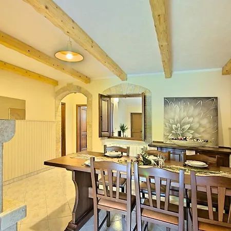 Casa Ana Tripari Vakantiehuis *