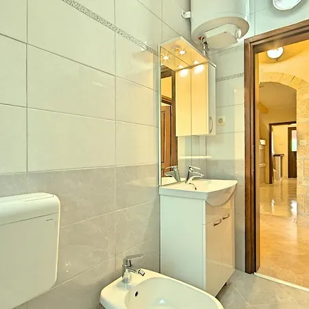 Vakantiehuis Casa Ana Tripari *